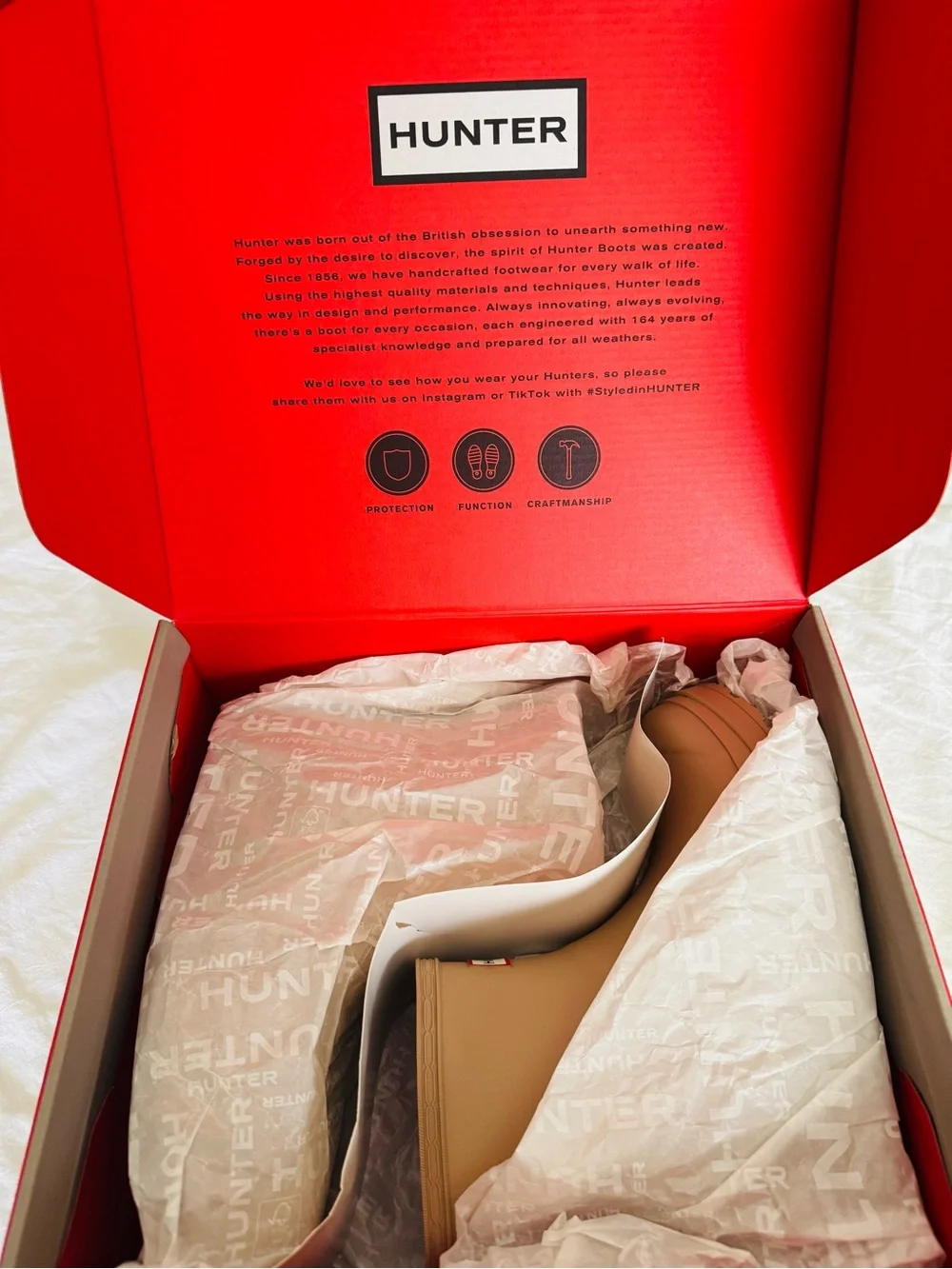NWT Hunter Original Play Short Rain Boots Medium Natural Women’s 7 Waterproof